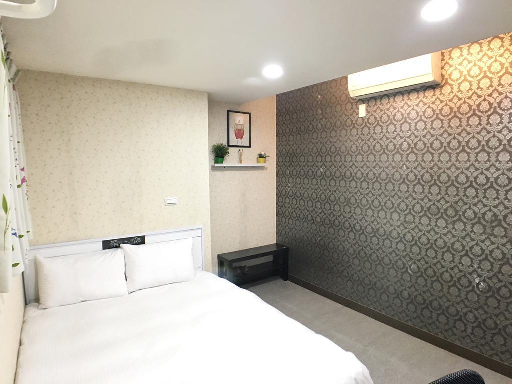 Fongchia Europe III Apartamento Taichung Exterior foto